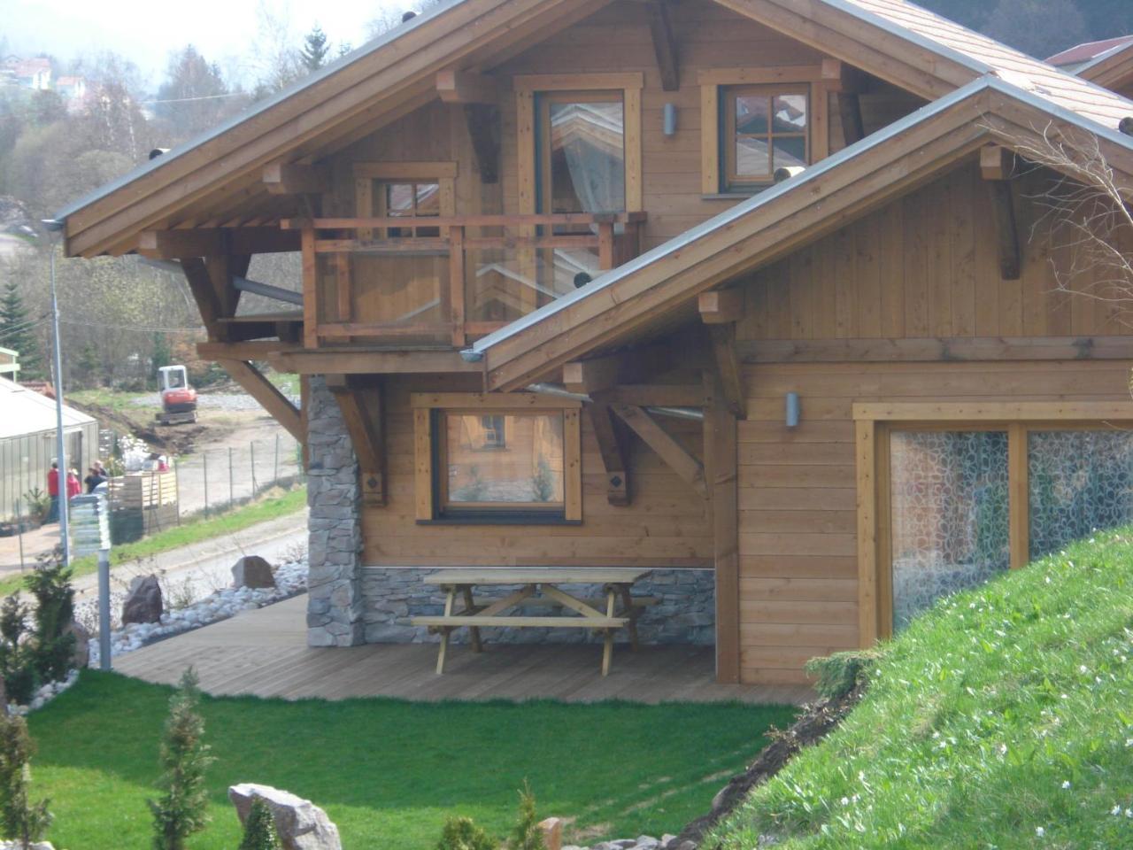 Les Chalets Des Chatelmines La Bresse Exteriör bild